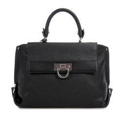 朗吉箱包產(chǎn)品綜合解析 圖片展示、加盟店評(píng)估與服裝系列介紹